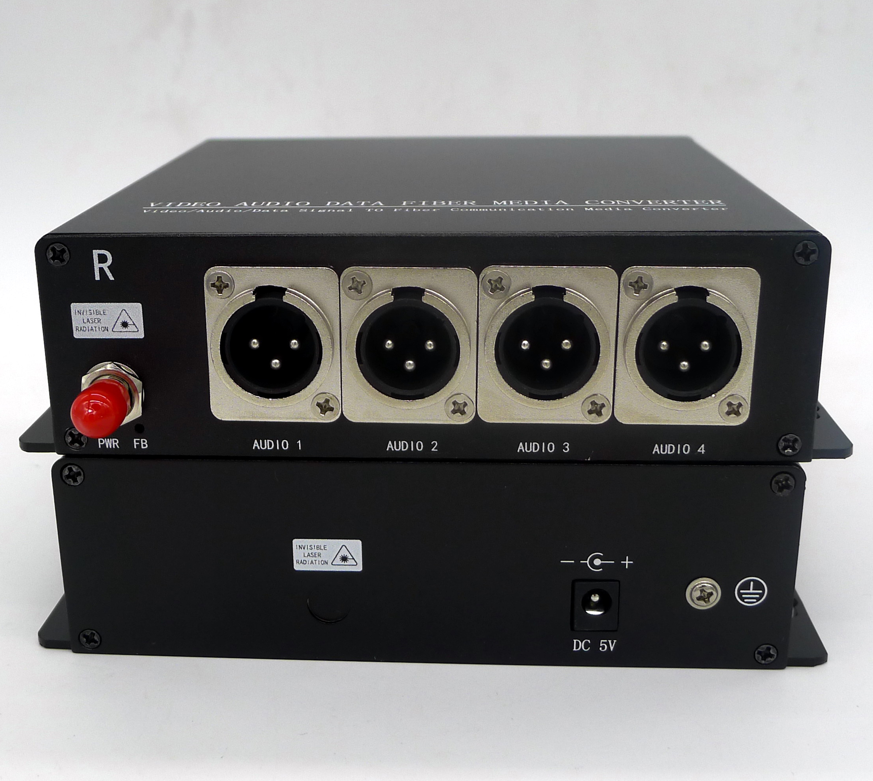 Transwan 4Ch AES/EBU Balanced audio (3Pin XLR) over 1 optical fiber extender